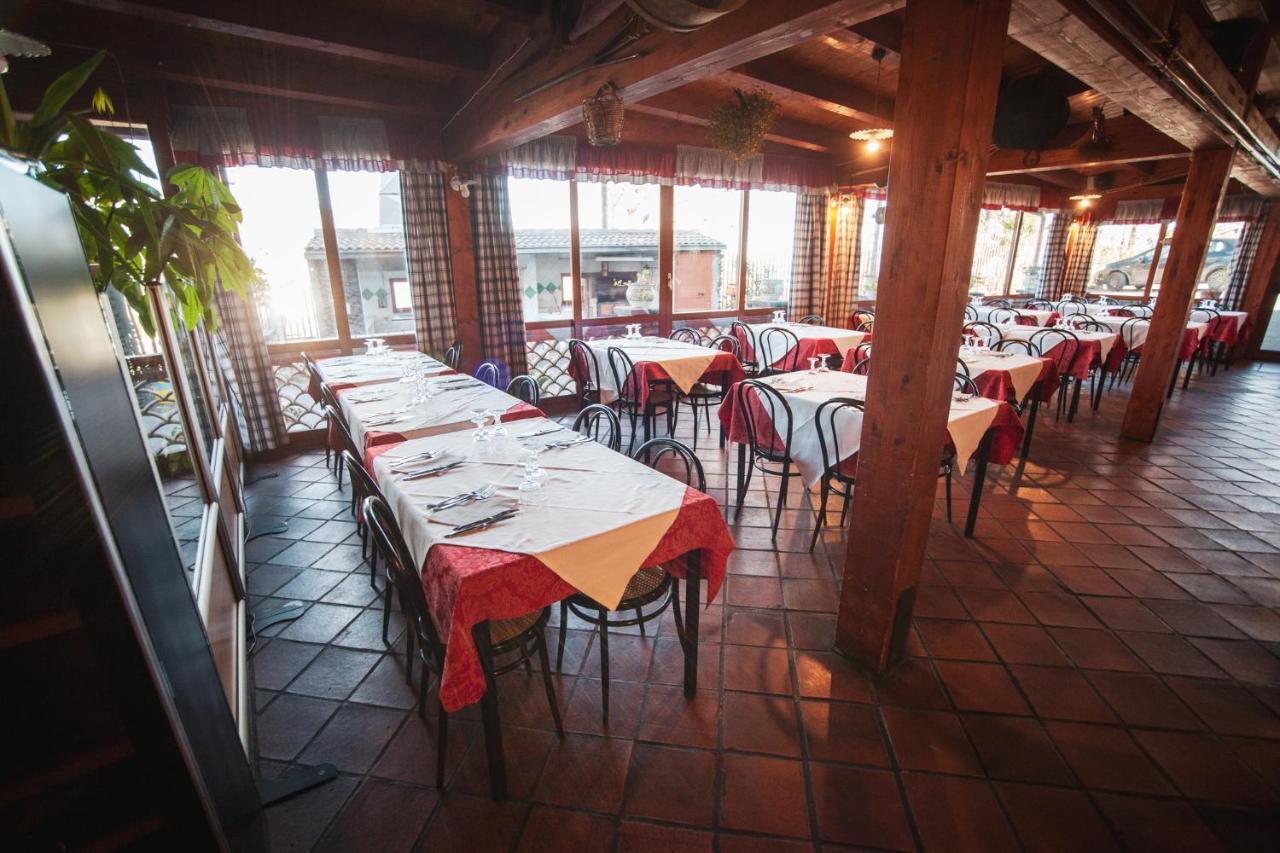 Agri Hotel Da Marianna Santa Domenica Vittoria Bagian luar foto