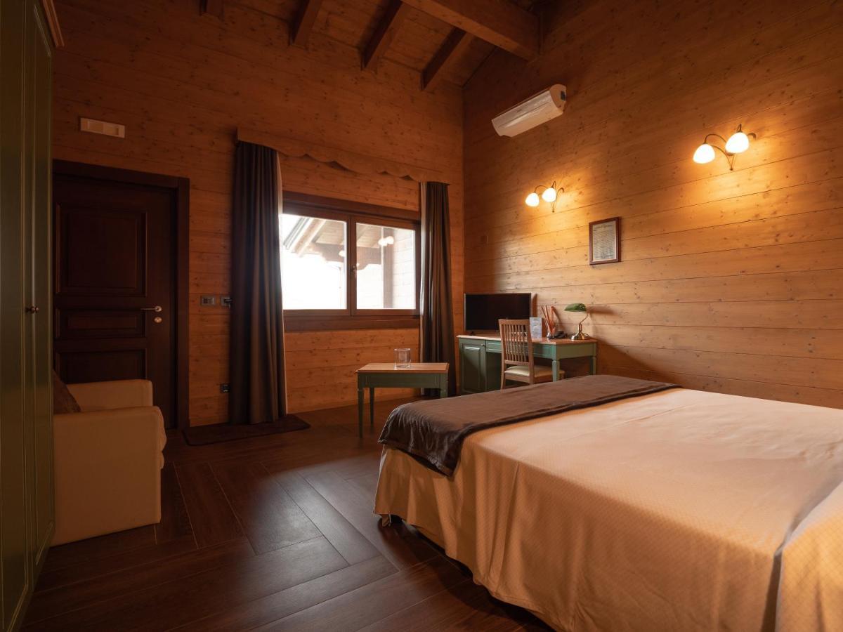 Agri Hotel Da Marianna Santa Domenica Vittoria Bagian luar foto