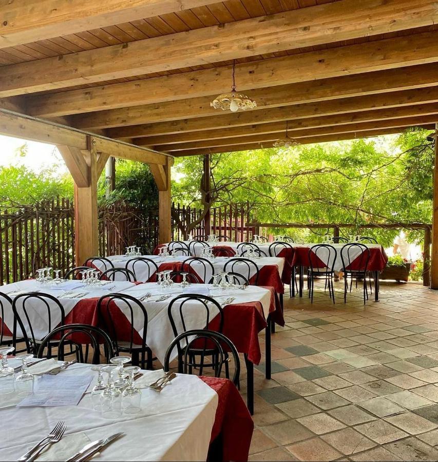 Agri Hotel Da Marianna Santa Domenica Vittoria Bagian luar foto