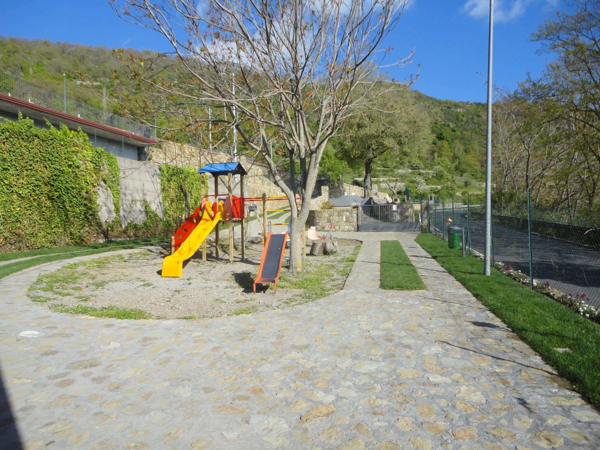 Agri Hotel Da Marianna Santa Domenica Vittoria Bagian luar foto